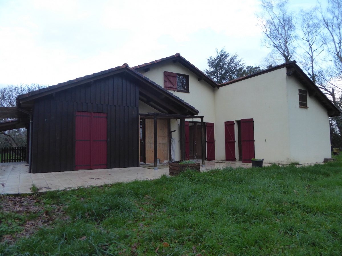 Ragencement et Extension dune maison en ossature bois : Etat des lieux 5. exterieur de la maison.JPG