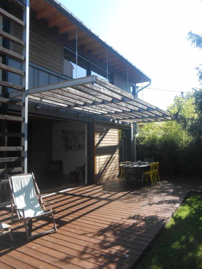 Maison B : terrasse et claustras bois