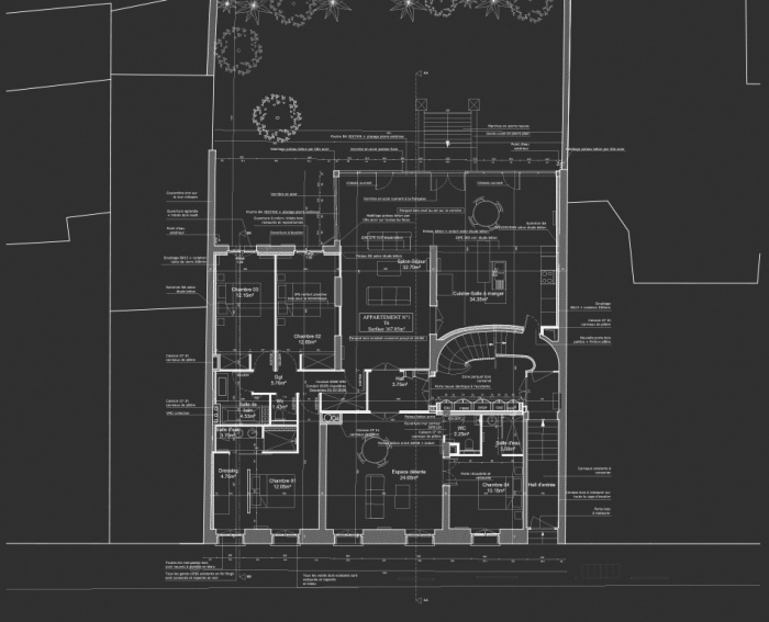 Réhabilitation, surélévation et extension d'un immeuble à Bordeaux : Plan RDC