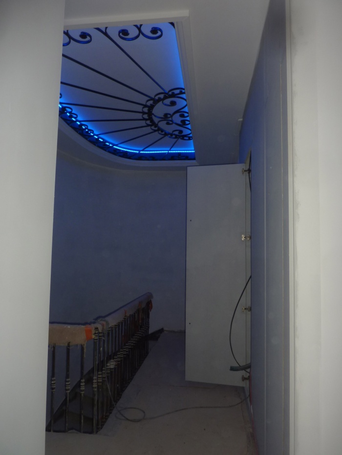 Réhabilitation, surélévation et extension d'un immeuble à Bordeaux : Plafonnier escalier