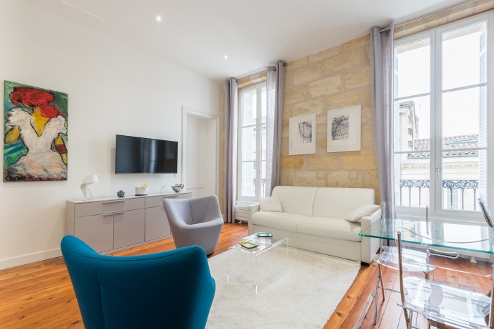 Réhabilitation, surélévation et extension d'un immeuble à Bordeaux : b2d5b8d2d7cb673a48858bc14bc5cb78.jpeg